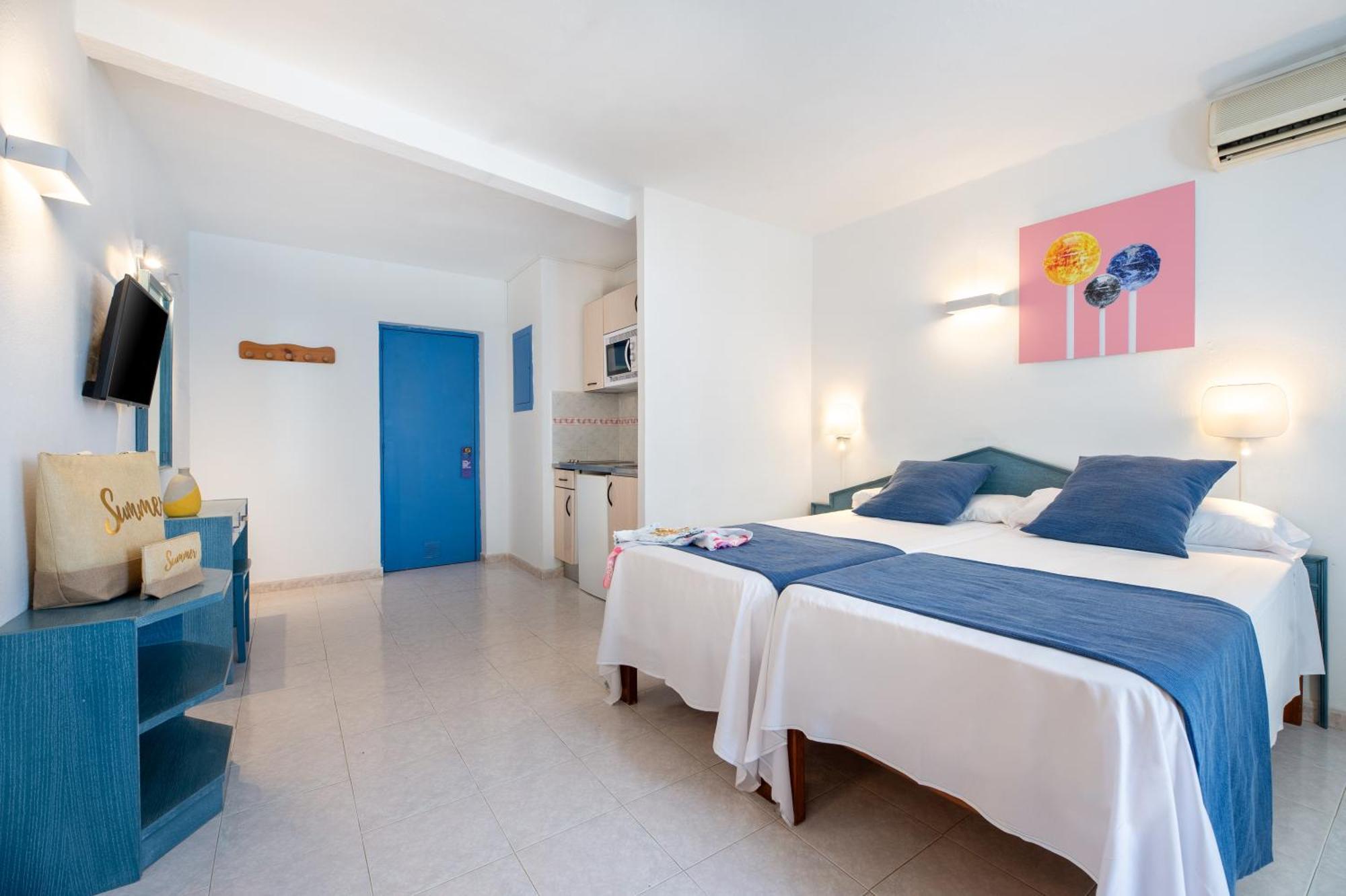 Hotel Apartamentos Vibra Central City - Adults Only Sant Antoni de Portmany Exterior foto