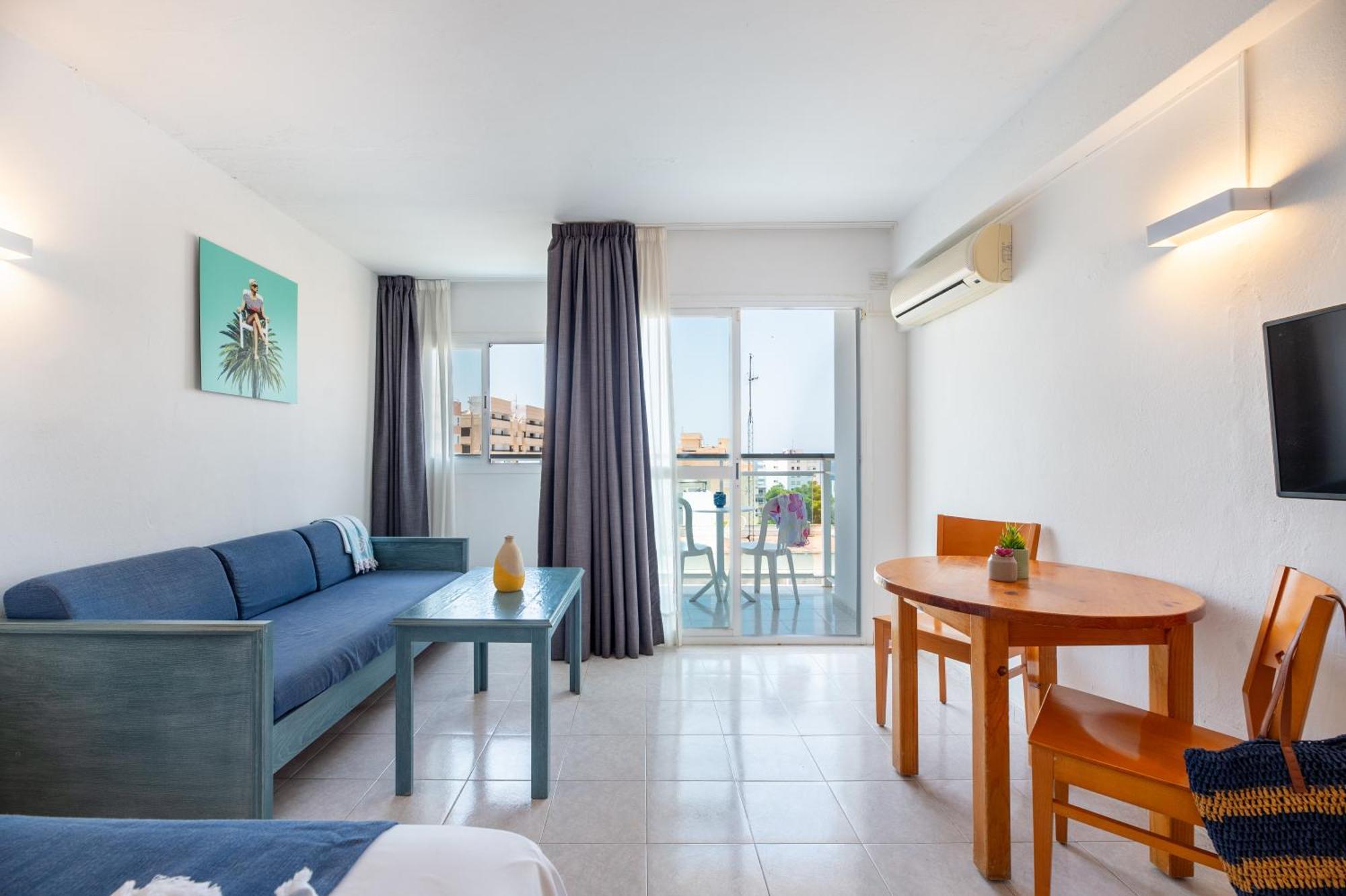 Hotel Apartamentos Vibra Central City - Adults Only Sant Antoni de Portmany Exterior foto