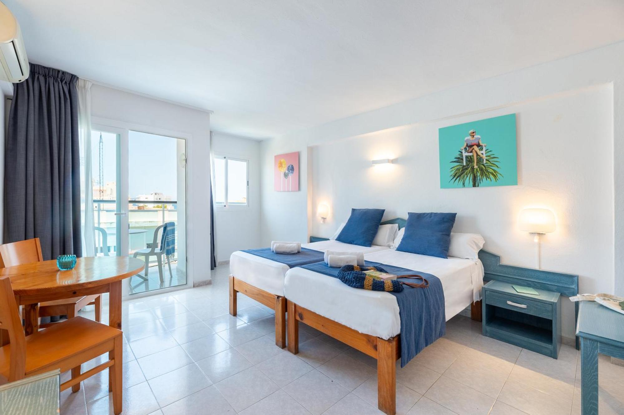 Hotel Apartamentos Vibra Central City - Adults Only Sant Antoni de Portmany Exterior foto